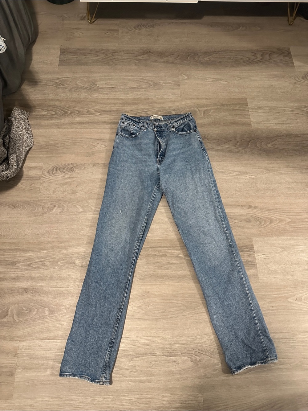 Abercrombie & Fitch Women's Straight-Leg Jeans in Light Blue Denim